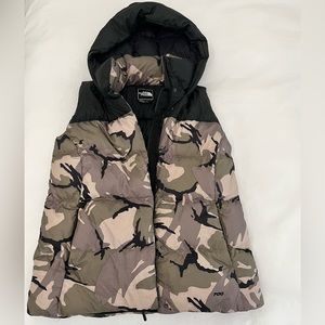 The North Face Women’s Camo Puffer Vest XS